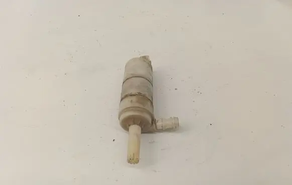 KIA Sorento Headlight washer pump 