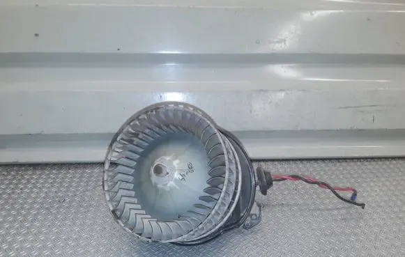 Chrysler Voyager Heater fan/blower AY1661000365