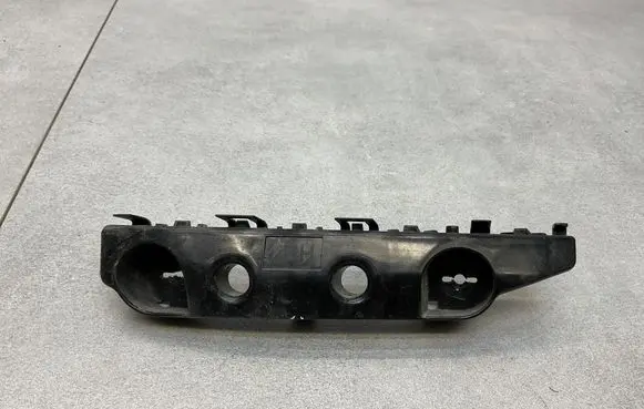 Nissan Pulsar Front bumper mounting bracket 622243ZL0A