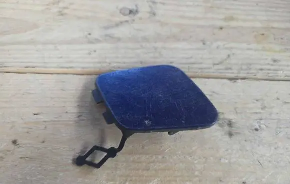 Peugeot 308 Front tow hook cap/cover AA38247582