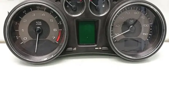 Peugeot RCZ Speedometer (instrument cluster) 9666661380