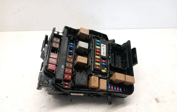 Hyundai i40 Fuse module 919513X160