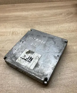 Nissan X-Trail T30 Engine control unit/module ECU 237108H806