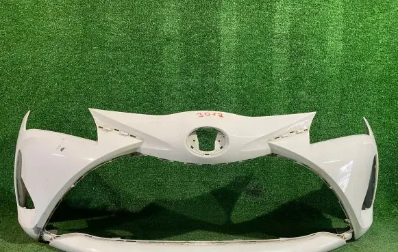 Toyota Yaris Front bumper 521190DA40