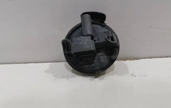 Mercedes-Benz C W205 Airbag deployment crash/impact sensor A2139051400