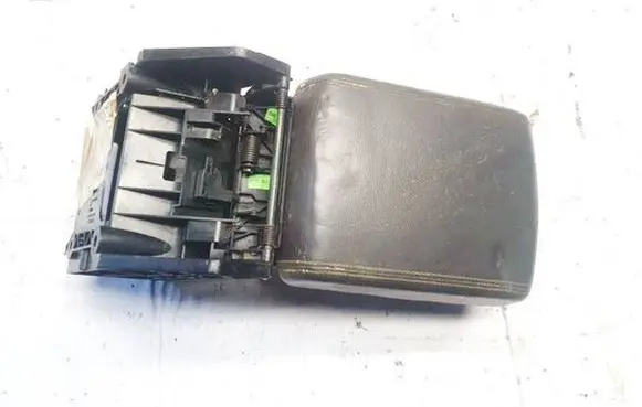 Volkswagen Touareg I Armrest 7l6863762d