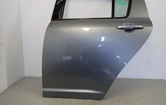 Suzuki Swift I Rear door 