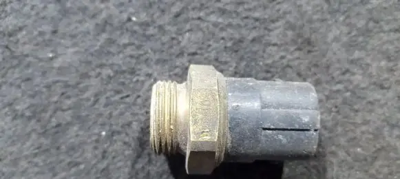 Coolant temperature sensor
