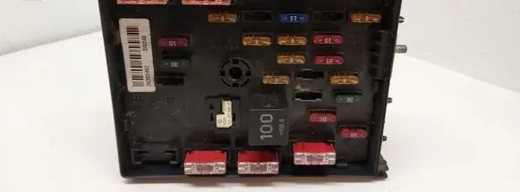Volkswagen PASSAT B6 Fuse module 3C0937125 63592777