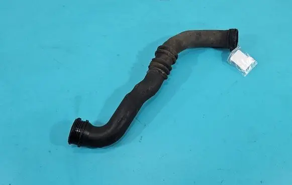 Intercooler hose/pipe