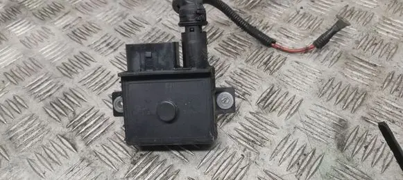 BMW 3 E90 E91 Glow plug pre-heat relay E2110022367