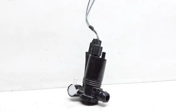 Volvo V40 Windscreen/windshield washer pump 1026810