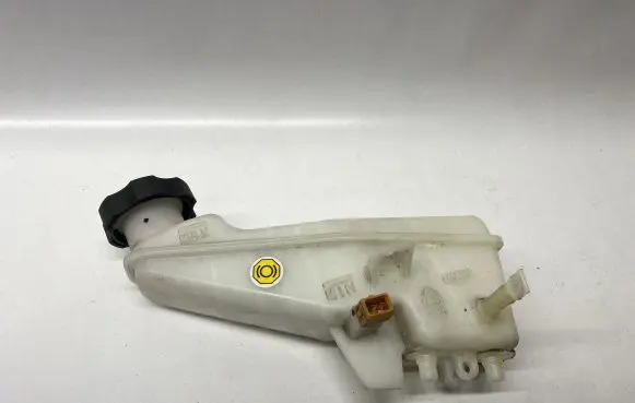 KIA Cerato Brake fluid reservoir M658563000