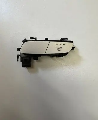 Mercedes-Benz C W205 Seat heating switch a2139057502