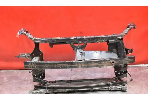 Nissan Qashqai Front bodywork piece