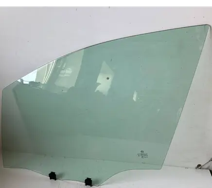 Peugeot 2008 I Front door window glass four-door