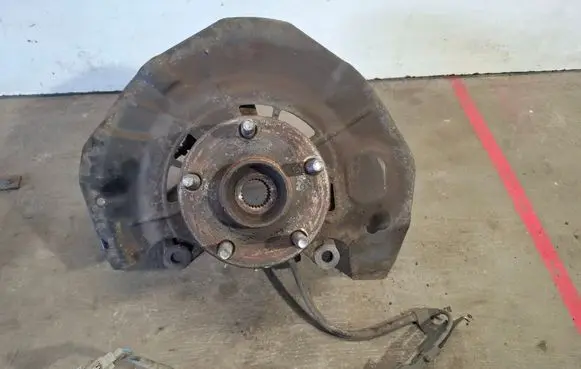 Lexus RX 300 Front wheel hub