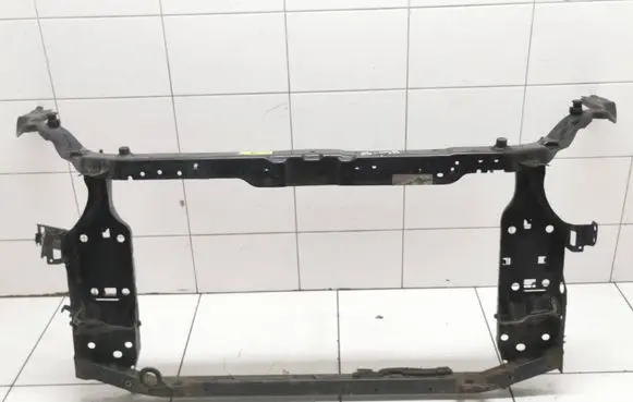 Nissan Qashqai+2 Radiator support slam panel bracket 