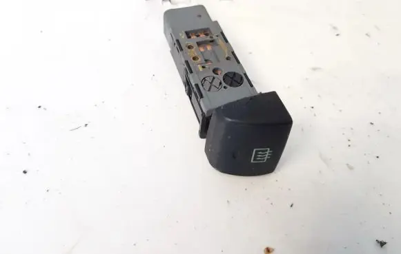 Windscreen/window heater switch