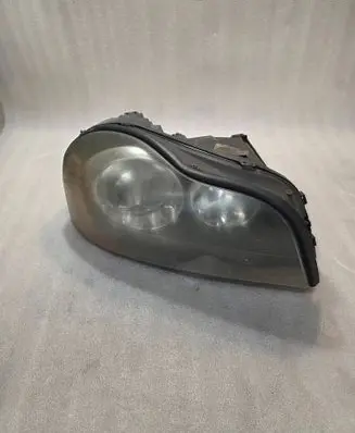 Volvo XC90 Headlight/headlamp 30744010 89900289