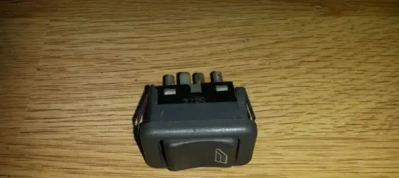 Volvo S40, V40 Electric window control switch 812660