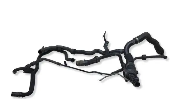 Volkswagen PASSAT B6 Engine coolant pipe/hose 03L121132Q