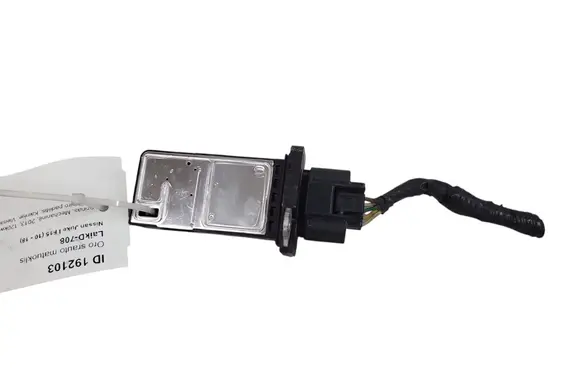 Nissan Juke I F15 Mass air flow meter AFH70M86 22680