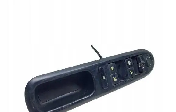 Peugeot 207 Electric window control switch 96468704XT 000460623
