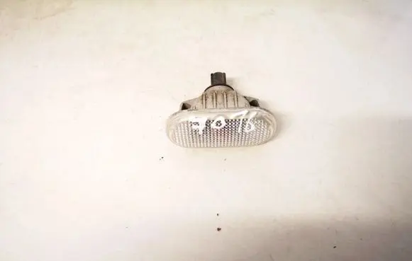 Nissan Qashqai Front fender indicator light 26160ax00a