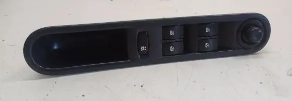 Renault Espace - Grand espace IV Electric window control switch 8200328425