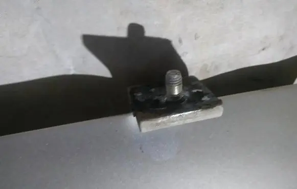 Tailgate/trunk/boot hinge