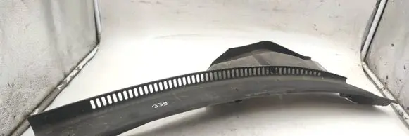 Audi A4 S4 B5 8D Wiper trim 8d11819404a