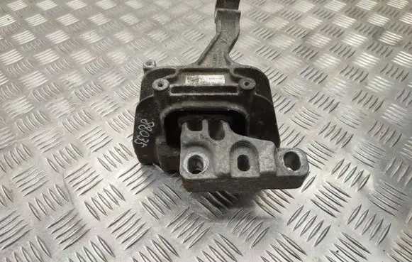 Volkswagen Touran III Engine mount bracket 5Q0199262BJ