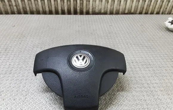 Volkswagen Fox Steering wheel airbag 5Z0880201