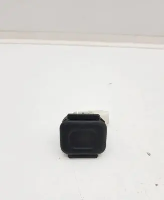 Citroen DS5 Tailgate opening switch 