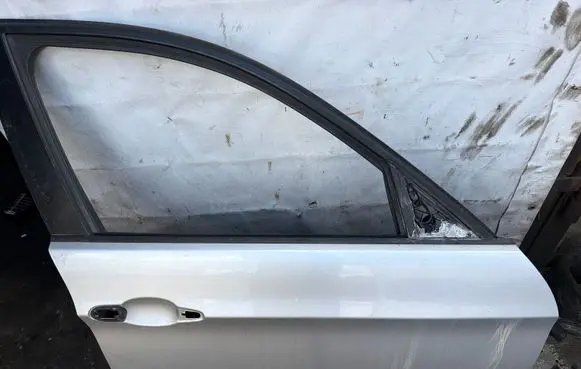 BMW 3 E90 E91 Front door