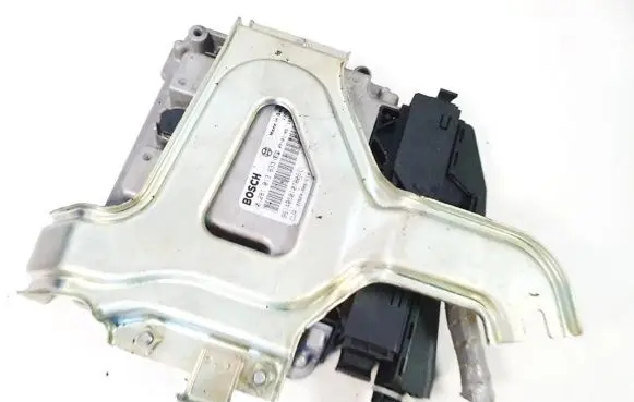 Honda CR-V Engine control unit/module 281013633 96140501070061