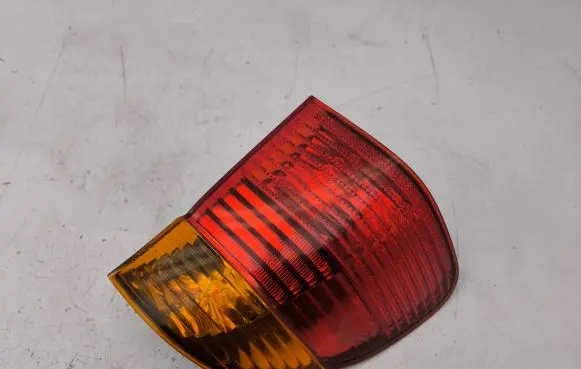 BMW 5 E39 Rear/tail lights 6900213