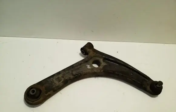 Mitsubishi Outlander Front lower control arm/wishbone