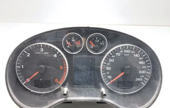 Audi A3 S3 8P Speedometer (instrument cluster) 8P0920930R