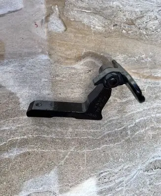 Volvo C40 Rear door lower hinge 31457100