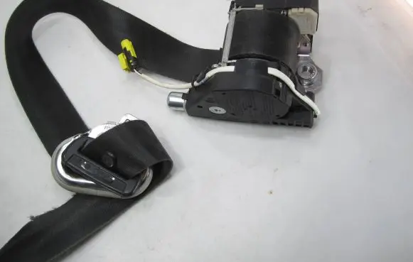 Volkswagen Caddy Front seatbelt 2K5857805E TYP65710 1000046