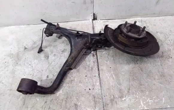 Land Rover Discovery 4 - LR4 Rear wheel hub spindle/knuckle 