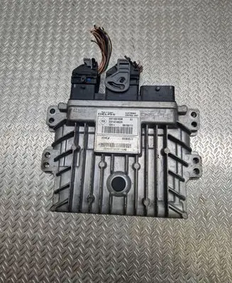 Dacia Sandero Engine control unit/module 237100703R 237101862R 28304879