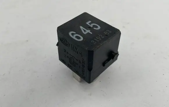Audi A4 S4 B8 8K Other relay 4H0951253A