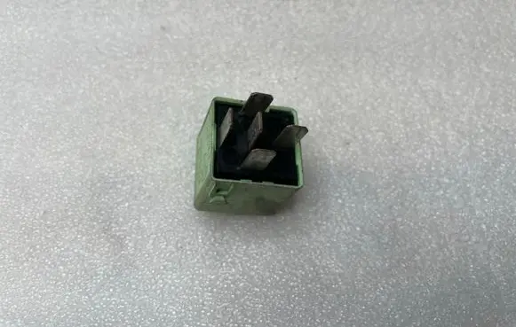 BMW X3 E83 Other relay 8373700 V23134K59X312