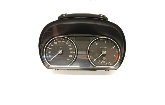 BMW 1 E81 E87 Speedometer (instrument cluster) 102495576 1041568