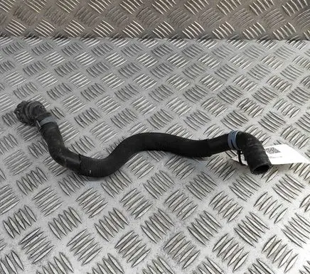 Skoda Kamiq Engine coolant pipe/hose 2Q0122157B