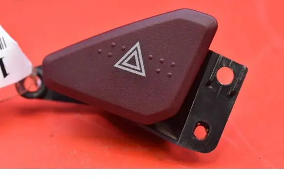 Mitsubishi Pajero Hazard light switch