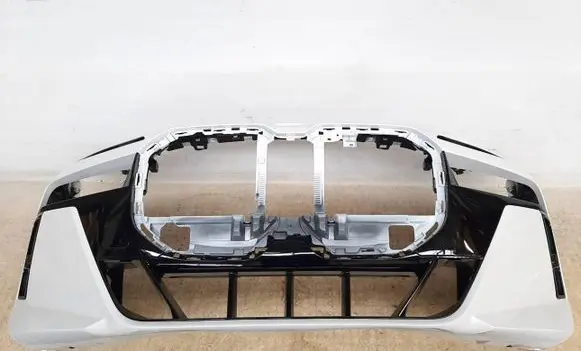 BMW 7 G70 Front bumper